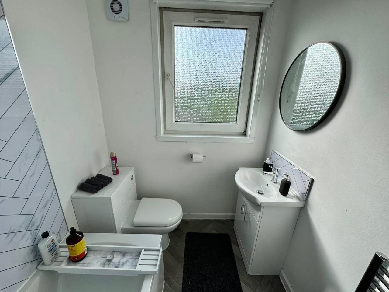 Clydebank Brand New 3Bdr Home, Glasgow Dış mekan fotoğraf