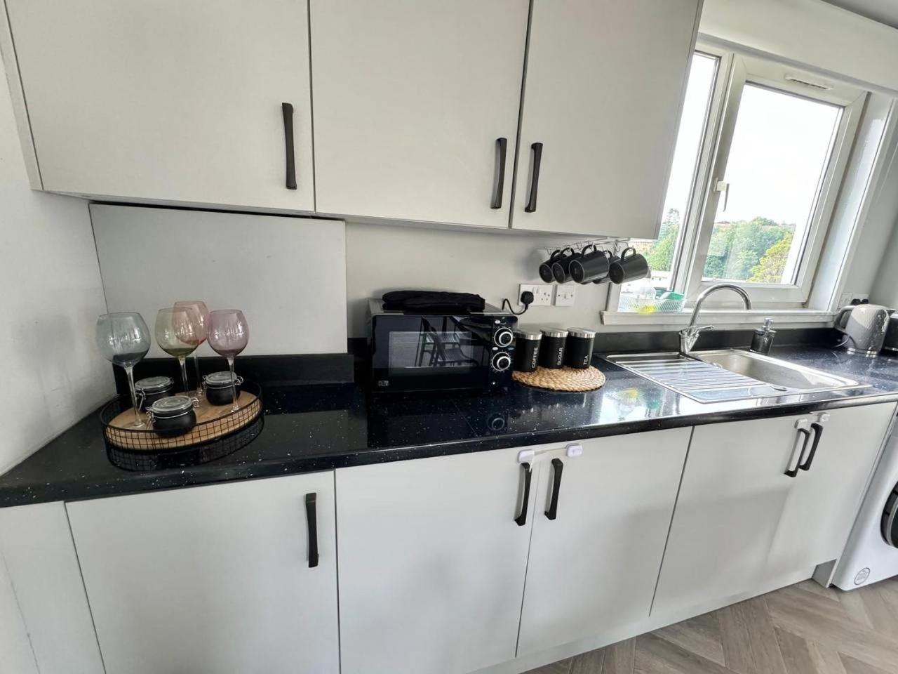Clydebank Brand New 3Bdr Home, Glasgow Dış mekan fotoğraf